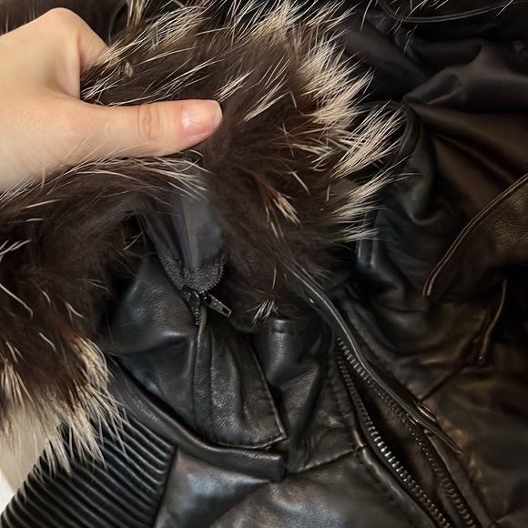 Danier leather and fur trim coat - Picture 5 of 9